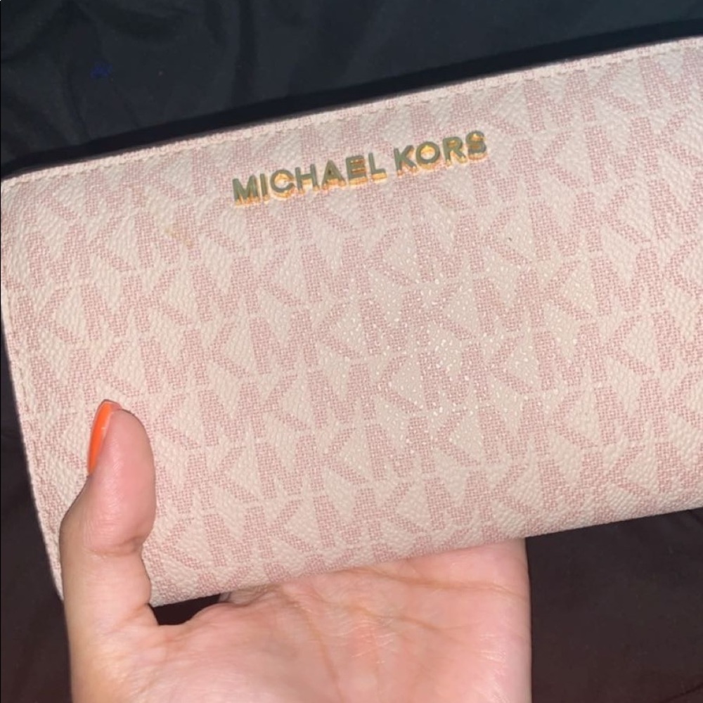 Michael Kor’s Wallet